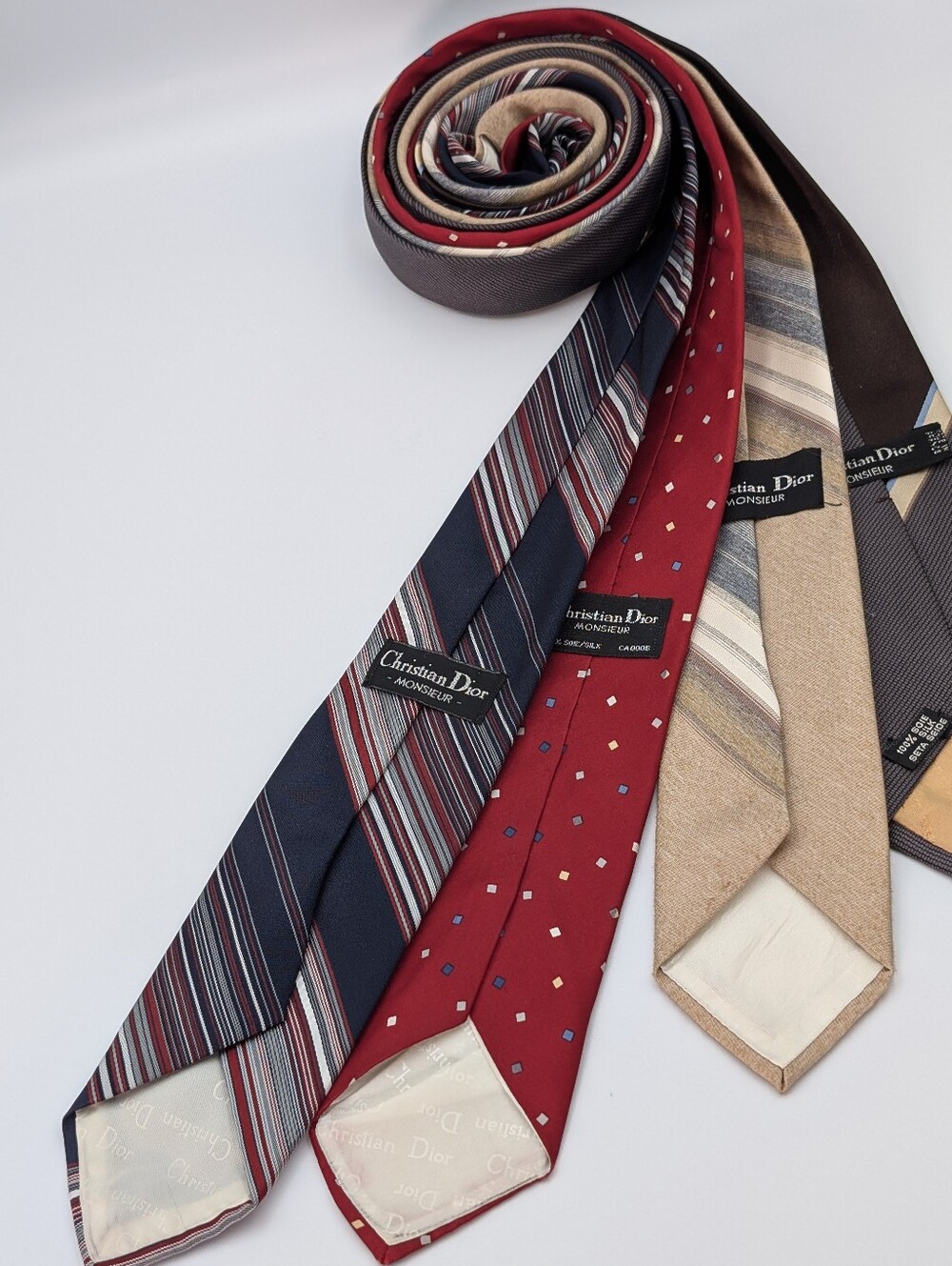 Dior Vintage Men’s Silk Tie Set in Red, Navy & Beige Patterns Narrow